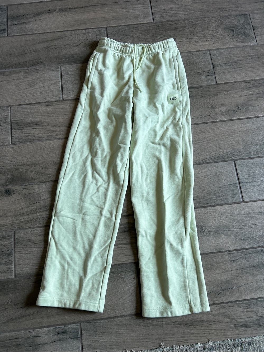 ALO Yoga Mint Green sweat Pants